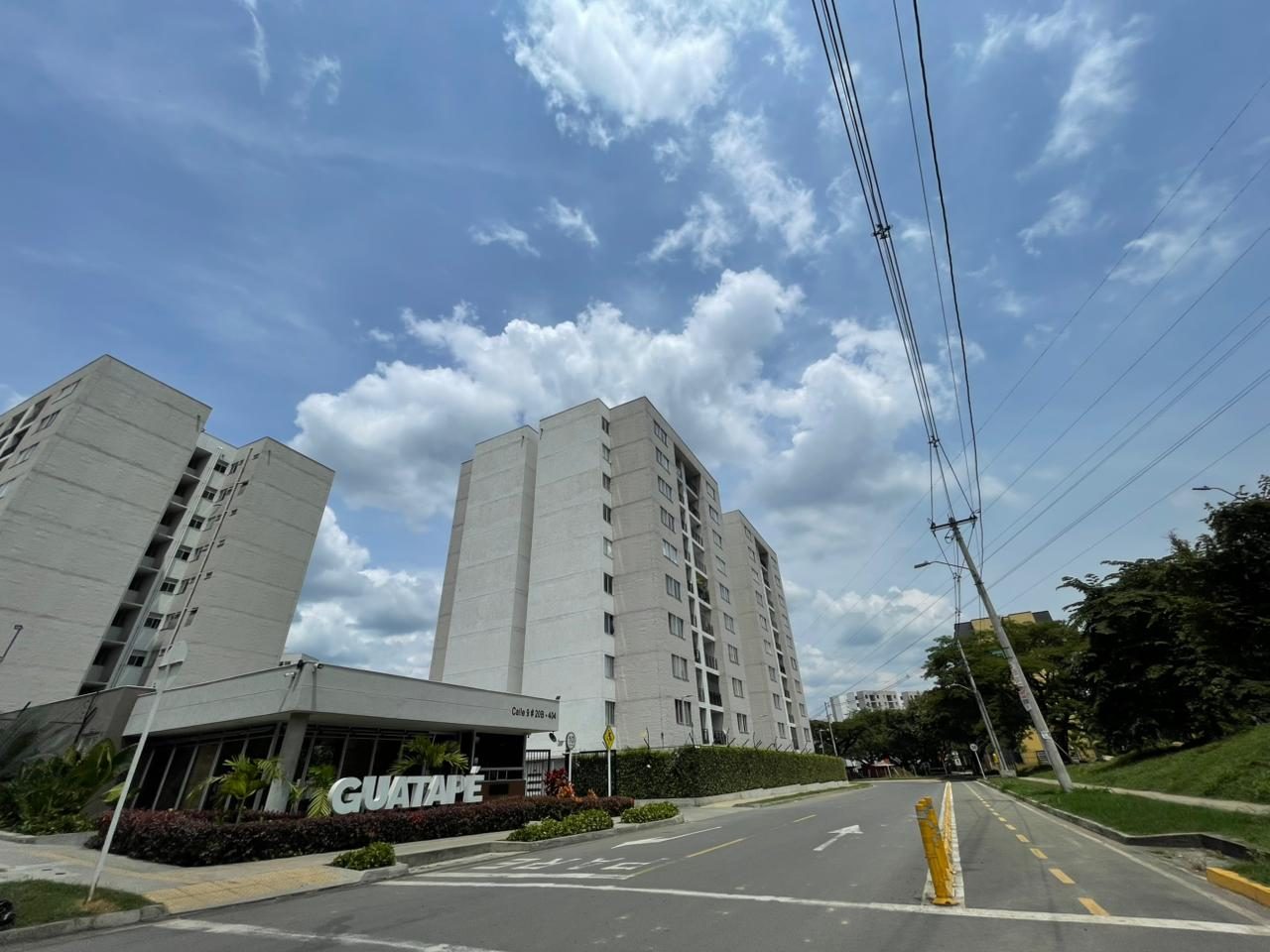 APARTAMENTO EN VENTA, C.R GUATAPE, YUMBO