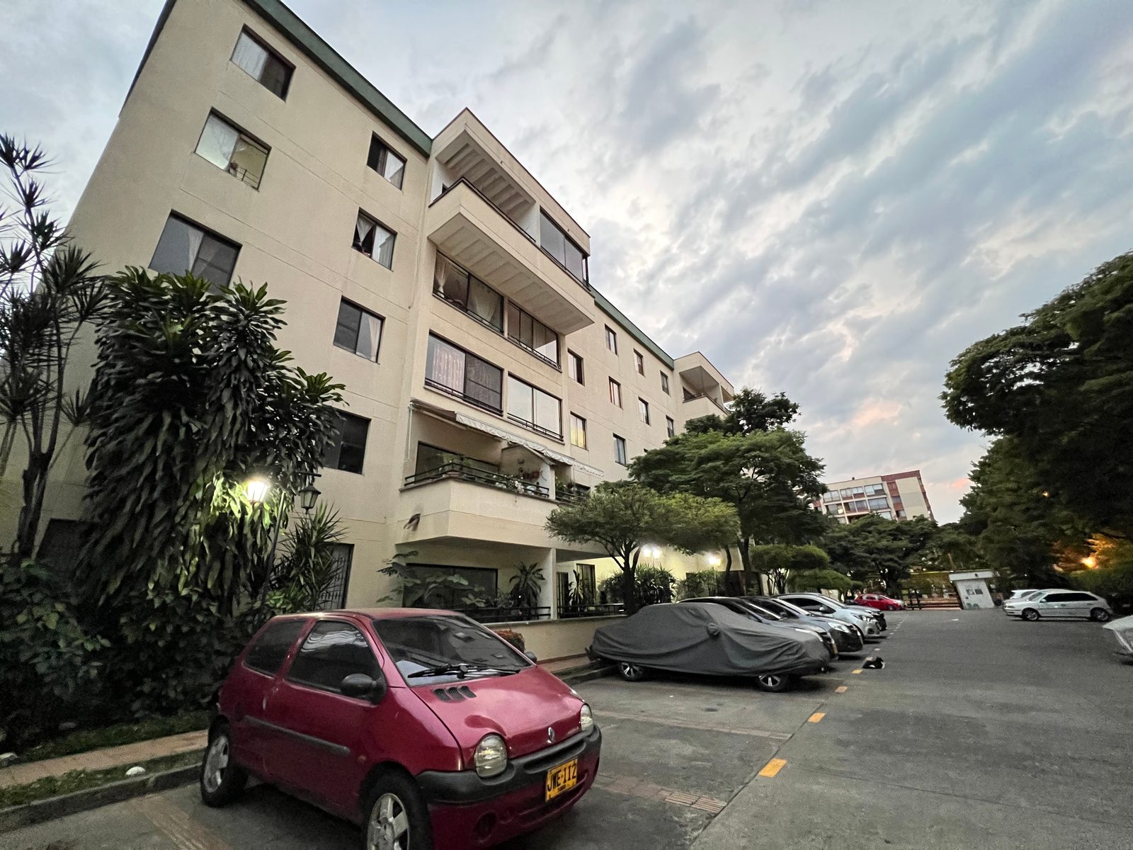 APARTAMENTO EN VENTA, URBANIZACIÓN PARQUE 50, SANTA ANITA